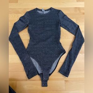 & OTHER STORIES - DARK GREY LUREX/GLITTER CREWNECK LONGSLEEVE BODY SUIT - SIZE 2